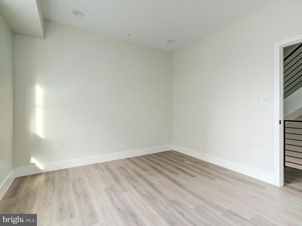 630 Moyer, Philadelphia PA 19125