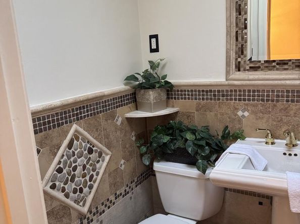 3739 Mark Drive, Alexandria VA 22305