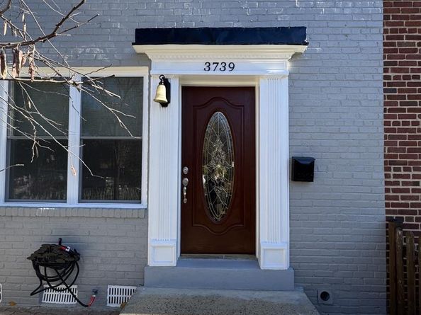 3739 Mark Drive, Alexandria VA 22305