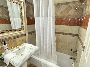 3739 Mark Drive, Alexandria VA 22305