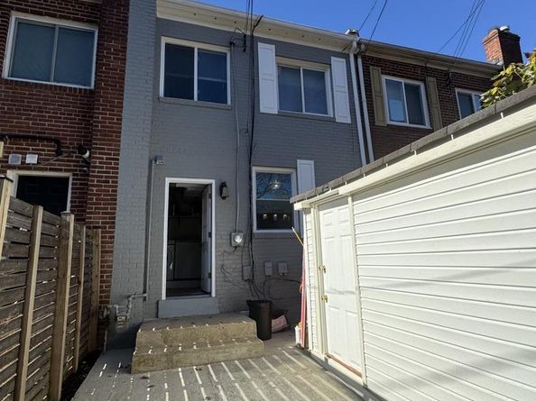 3739 Mark Drive, Alexandria VA 22305