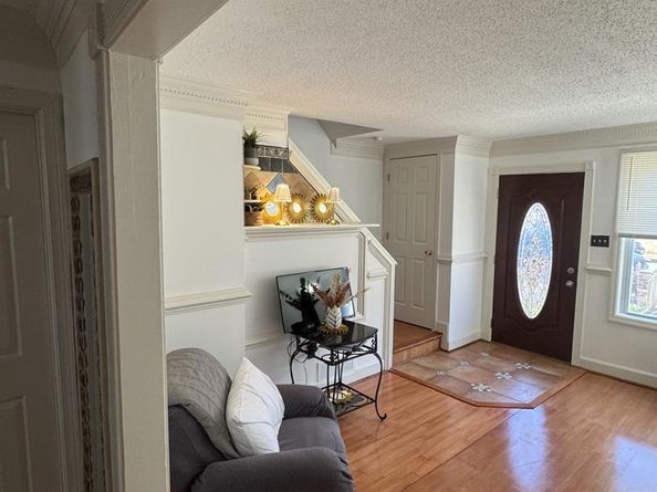 3739 Mark Drive, Alexandria VA 22305