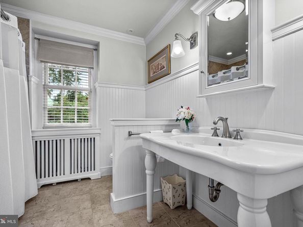 302 Brentford Road, Haverford PA 19041