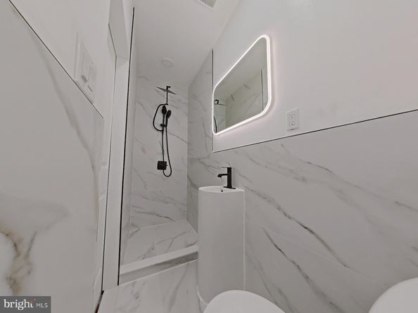 4622 Locust Street, Philadelphia PA 19139