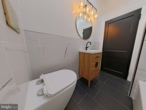 4622 Locust Street, Philadelphia PA 19139