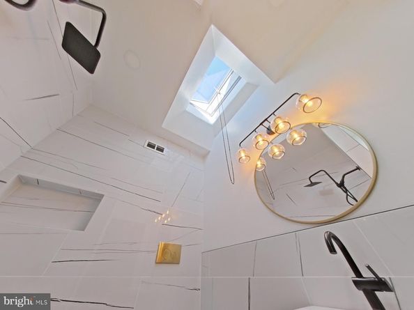 4622 Locust Street, Philadelphia PA 19139