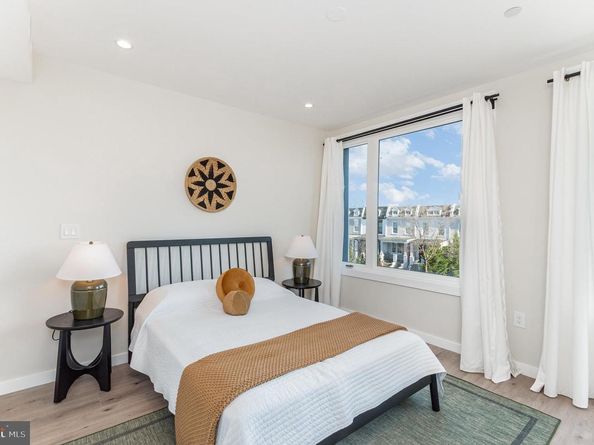 2116 4TH Street NE B, Washington DC 20002