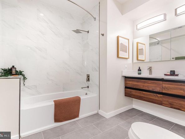 2116 4TH Street NE B, Washington DC 20002