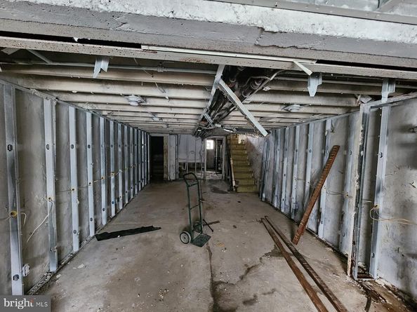 172 Linton Street, Philadelphia PA 19120