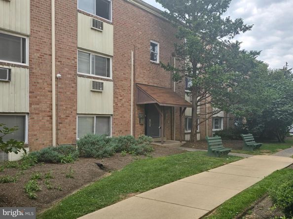 8125 W Chester Pike A4, Upper Darby PA 19082