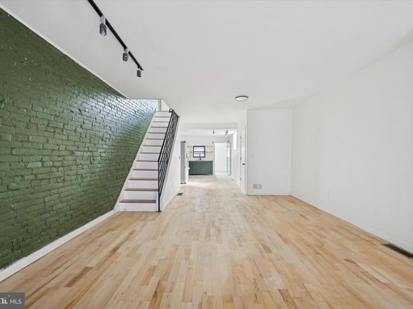 1253 S 32nd Street, Philadelphia PA 19146