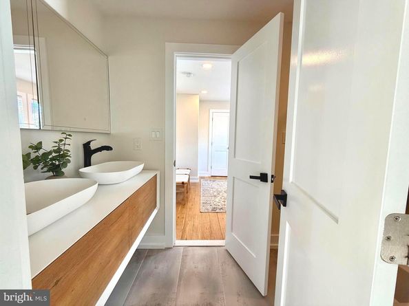 310 S Alfred Street, Alexandria VA 22314