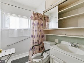 26 Good Lane, Levittown PA 19055