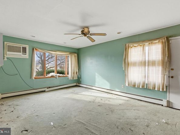 26 Good Lane, Levittown PA 19055