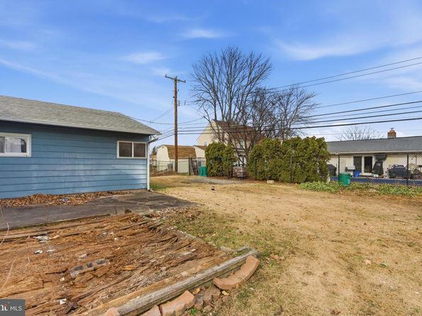 26 Good Lane, Levittown PA 19055