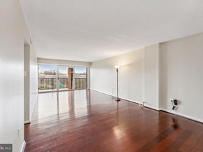 1300 Army Navy Drive 625, Arlington VA 22202