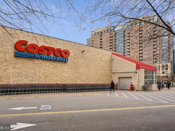 1300 Army Navy Drive 625, Arlington VA 22202