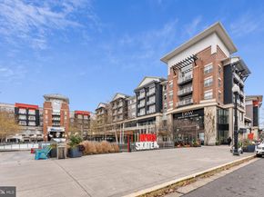 1300 Army Navy Drive 625, Arlington VA 22202