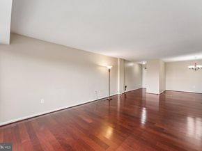 1300 Army Navy Drive 625, Arlington VA 22202