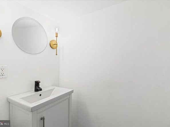 2637 S Carroll Street, Philadelphia PA 19142