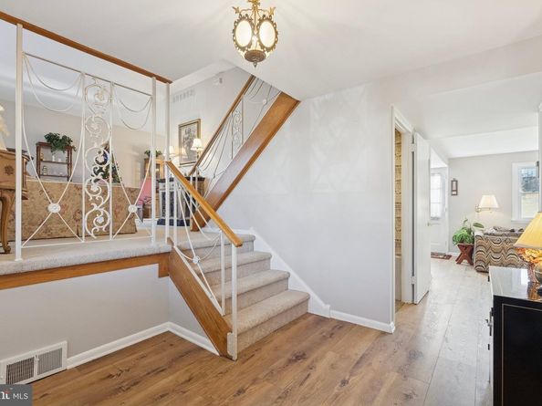 72 E Heron Road, Southampton PA 18966