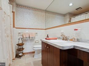 72 E Heron Road, Southampton PA 18966