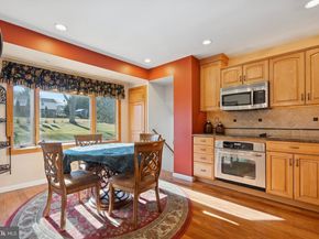 72 E Heron Road, Southampton PA 18966