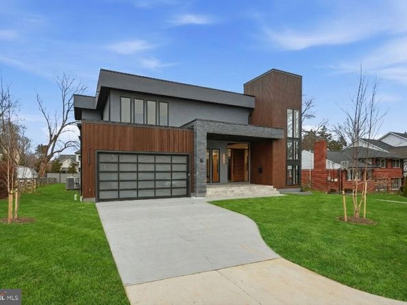 6910 Bright Avenue, Mclean VA 22101