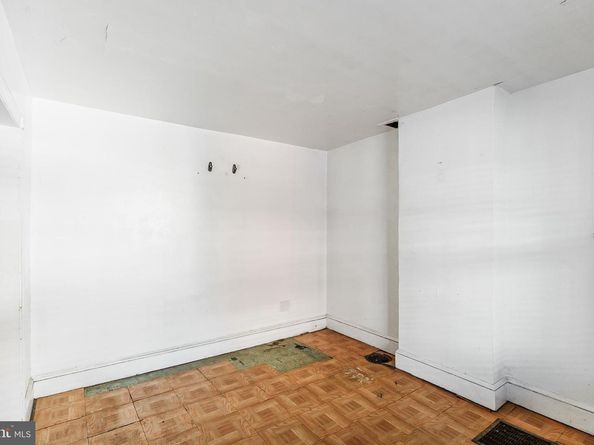 1350 S Melville Street, Philadelphia PA 19143