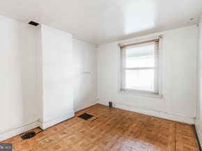 1350 S Melville Street, Philadelphia PA 19143