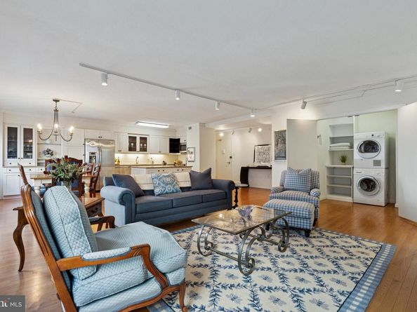 1900 John F Kennedy 191917, Philadelphia PA 19103