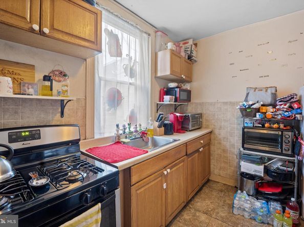 883 Brill Street, Philadelphia PA 19124