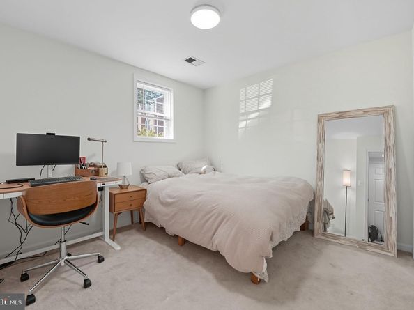 2732 Franklin Court, Alexandria VA 22302