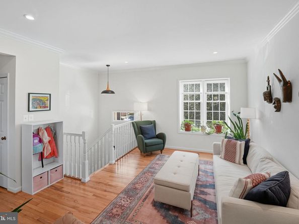 2732 Franklin Court, Alexandria VA 22302