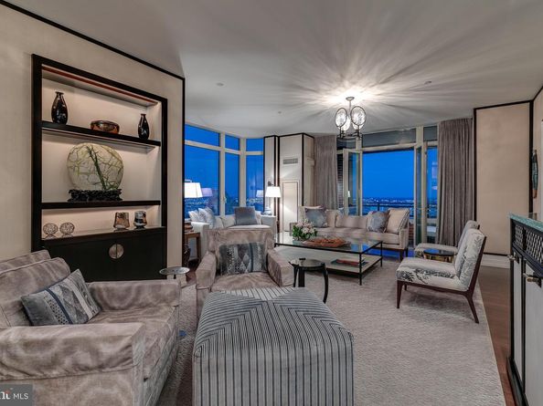 130 S 18TH Street 2803, Philadelphia PA 19103