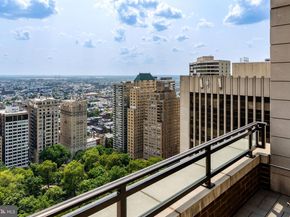 130 S 18TH Street 2803, Philadelphia PA 19103