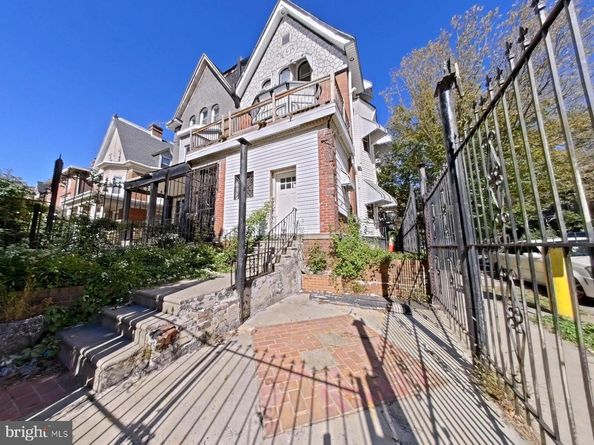 5331 Wayne Avenue, Philadelphia PA 19144