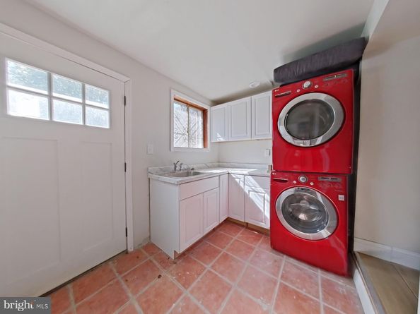 5331 Wayne Avenue, Philadelphia PA 19144