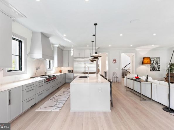 3119 38TH Street NW, Washington DC 20016