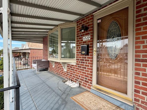 1829 Tomlinson Road, Philadelphia PA 19116