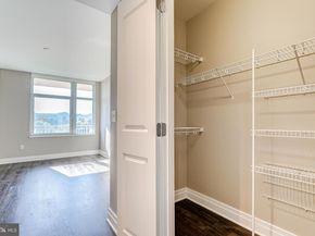 8220 Crestwood Heights Drive 708, Mclean VA 22102