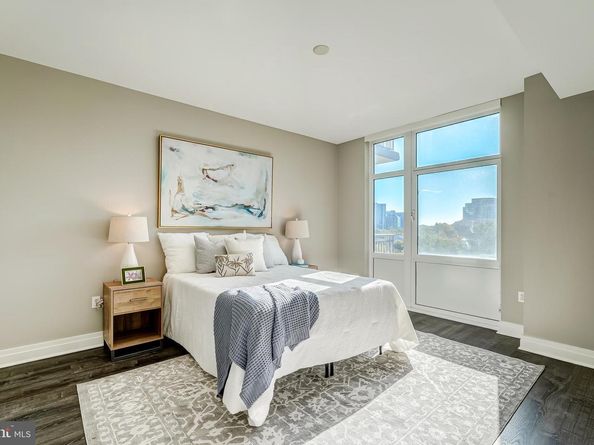 8220 Crestwood Heights Drive 708, Mclean VA 22102