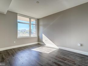 8220 Crestwood Heights Drive 708, Mclean VA 22102