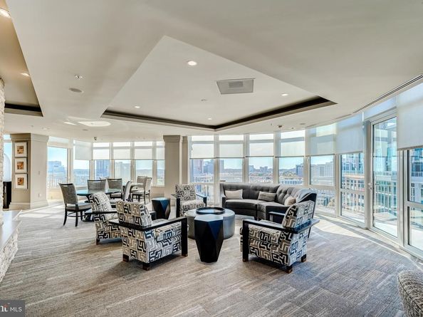 8220 Crestwood Heights Drive 708, Mclean VA 22102