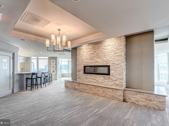 8220 Crestwood Heights Drive 708, Mclean VA 22102