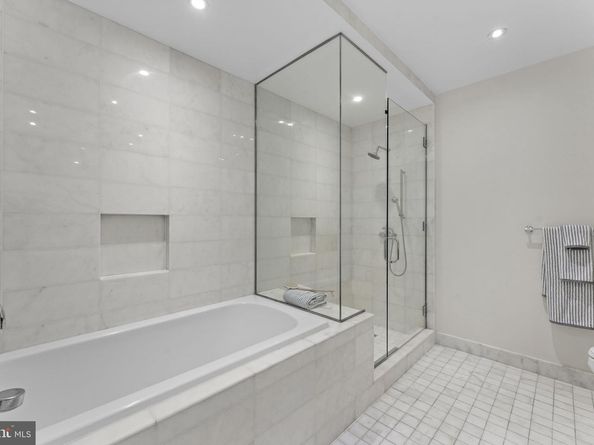 3303 Water Street NW 4L, Washington DC 20007