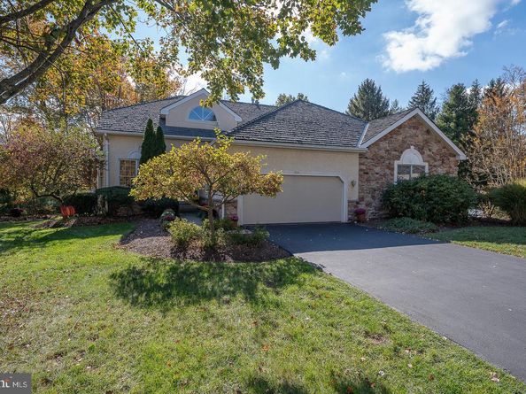 206 Yorktown Place, Berwyn PA 19312