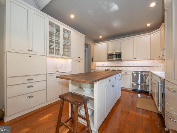 206 Yorktown Place, Berwyn PA 19312