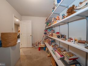 206 Yorktown Place, Berwyn PA 19312