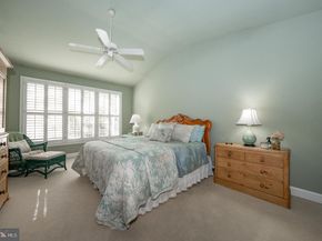 206 Yorktown Place, Berwyn PA 19312